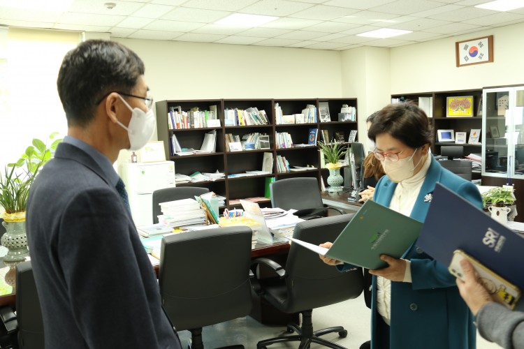 54f25680cb2659cfa88683159880f3d5_1646182