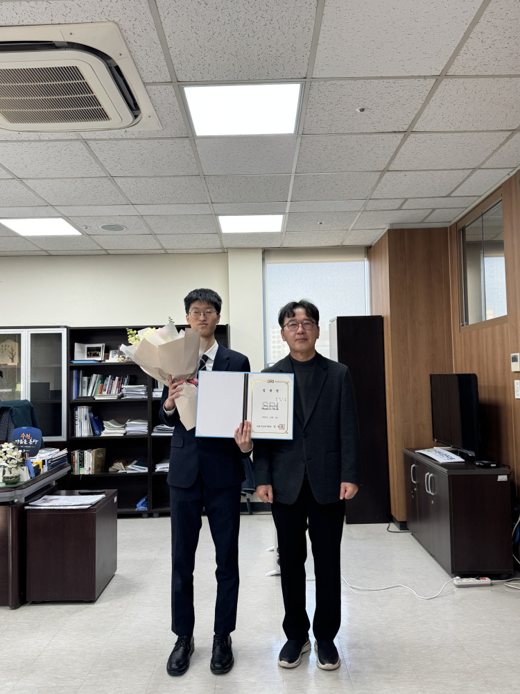 98a14de8ab99d8c2349cbf4174d3a55e_1765168