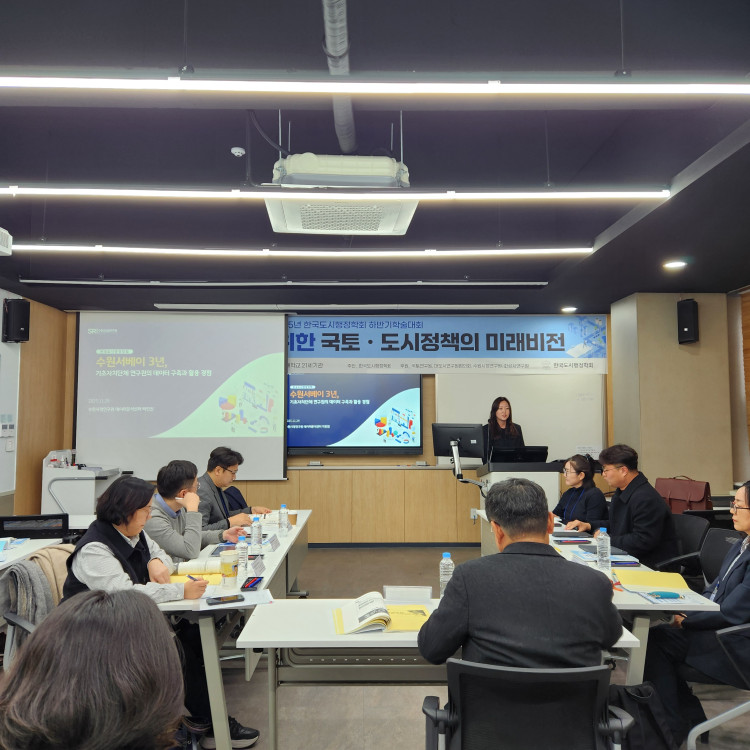 f9ddbfa00a8bafe307f47d5bb809285d_1764549