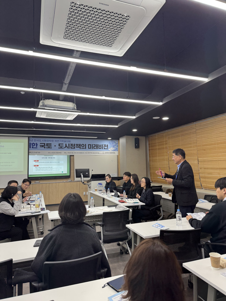 f9ddbfa00a8bafe307f47d5bb809285d_1764549